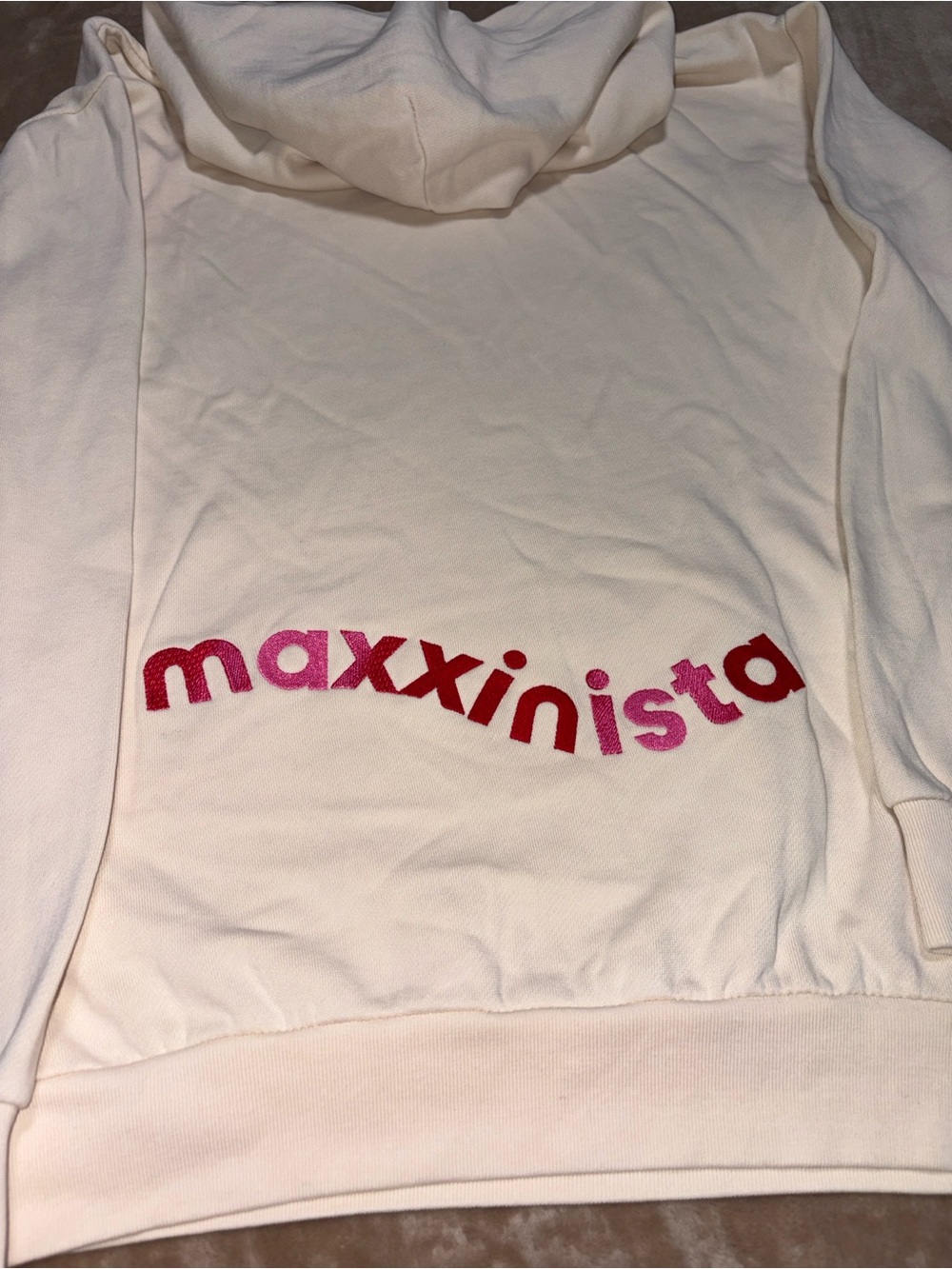 TJ Maxx "Maxxinista" Cream Graphic Crewneck Sweatshirt - Very Oversized Small
